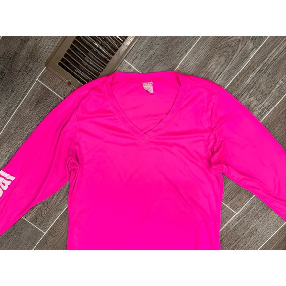 Hot pink shirt critical care. Sport tech. Medium long sleeve - Picture 13 of 15